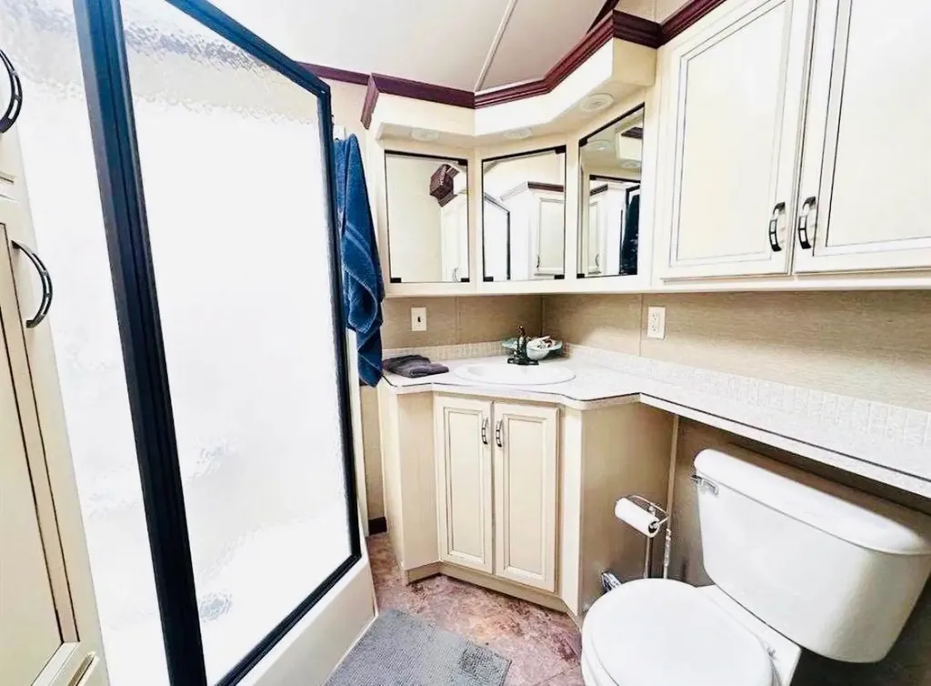1115 Oak Avenue Lac Des Iles SK S0M 1A0