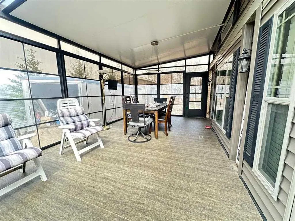 1115 Oak Avenue Lac Des Iles SK S0M 1A0