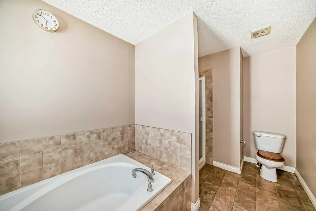 292 Taralake Terrace NE Calgary AB T3J0A1
