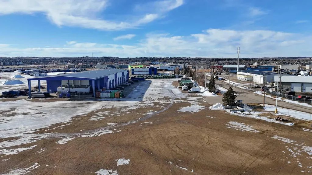 13 Schenk Industrial Road Sylvan Lake AB T4S 2J9