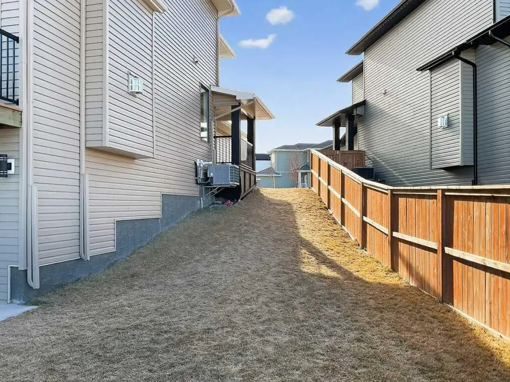 1170 Pacific Circle W Lethbridge AB T1J5V5