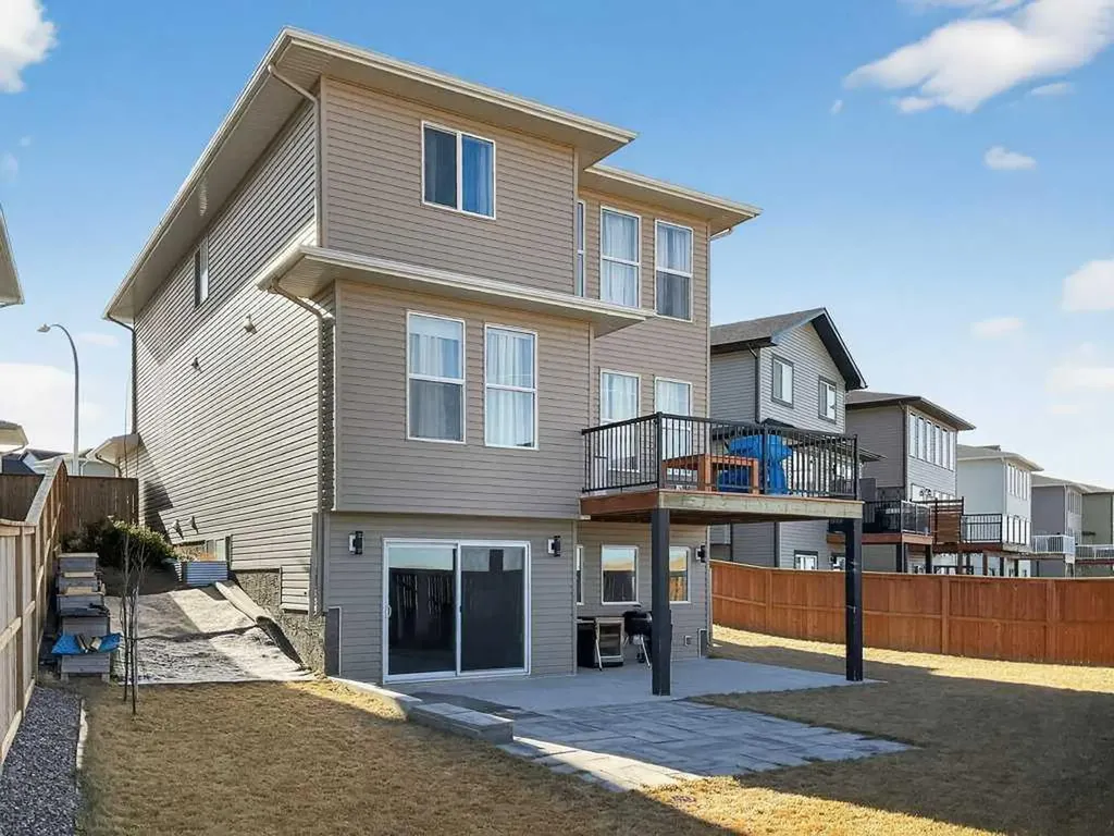 1170 Pacific Circle W Lethbridge AB T1J5V5