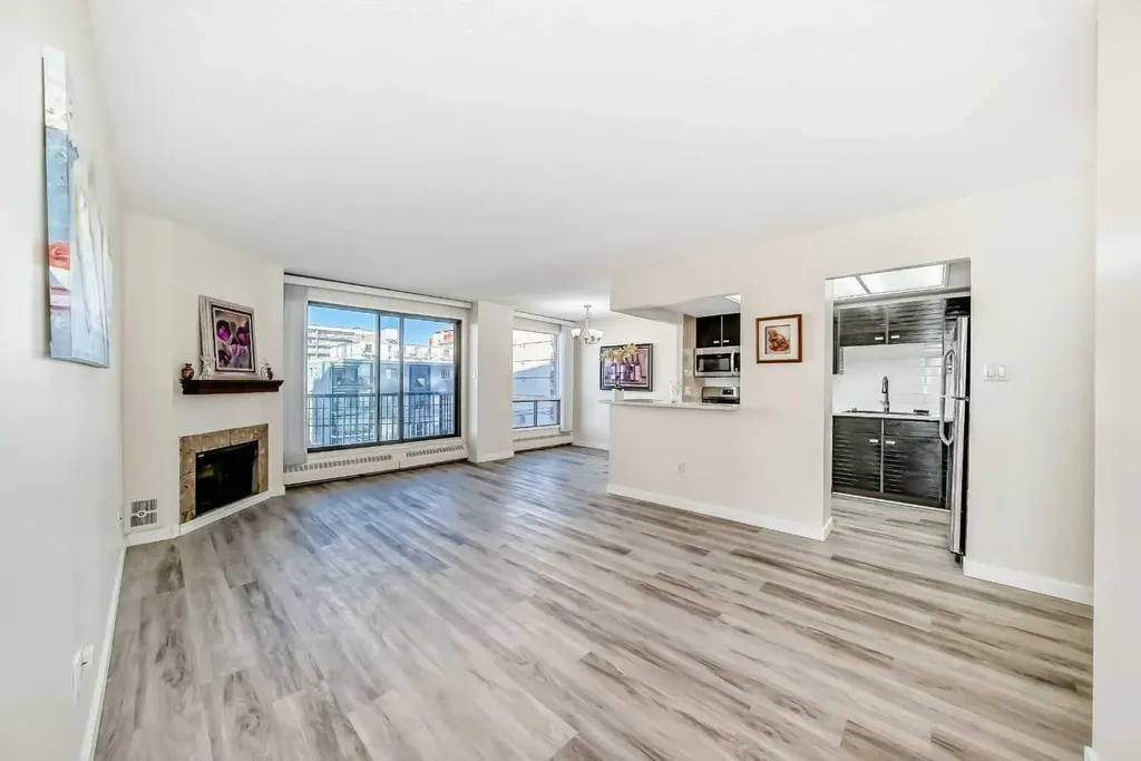 1334 14 Avenue SW Calgary AB T3C 0W2