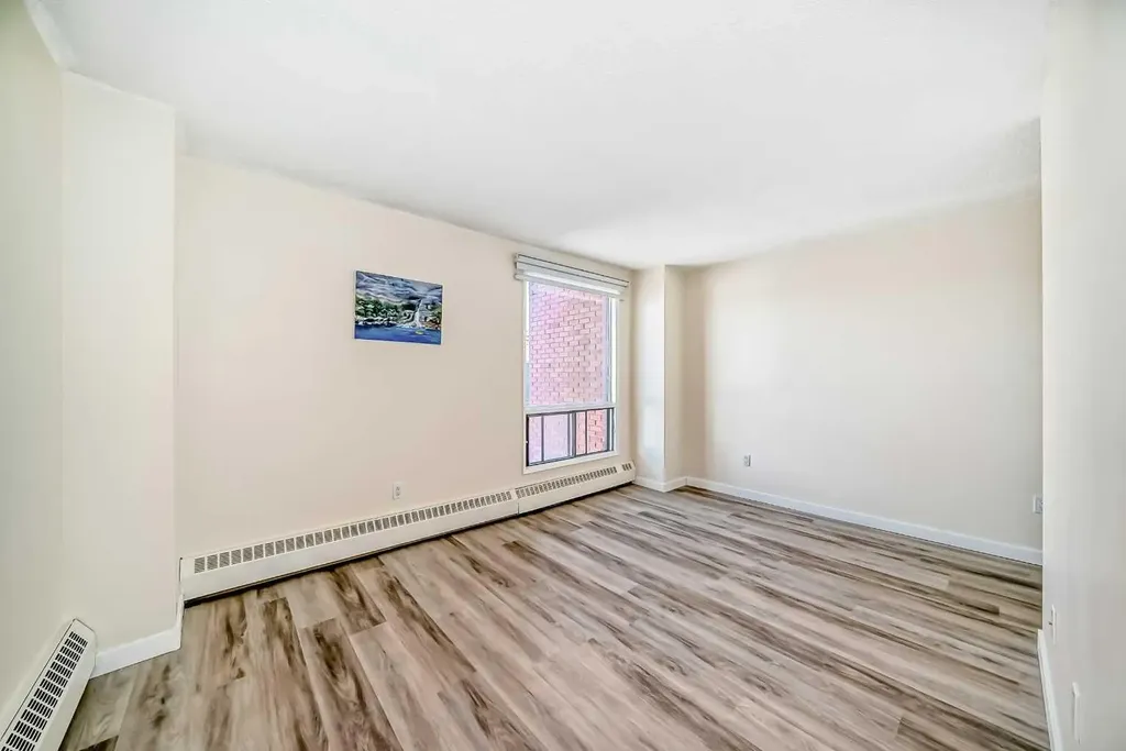 1334 14 Avenue SW Calgary AB T3C 0W2
