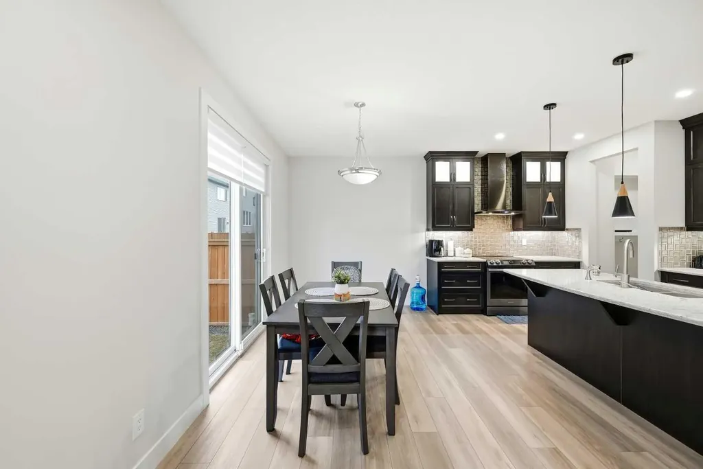 228 Carringham Road Calgary AB T3J 1V4