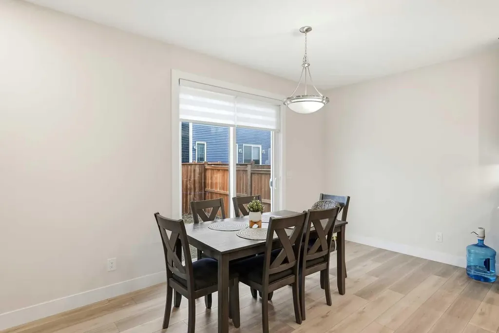 228 Carringham Road Calgary AB T3J 1V4
