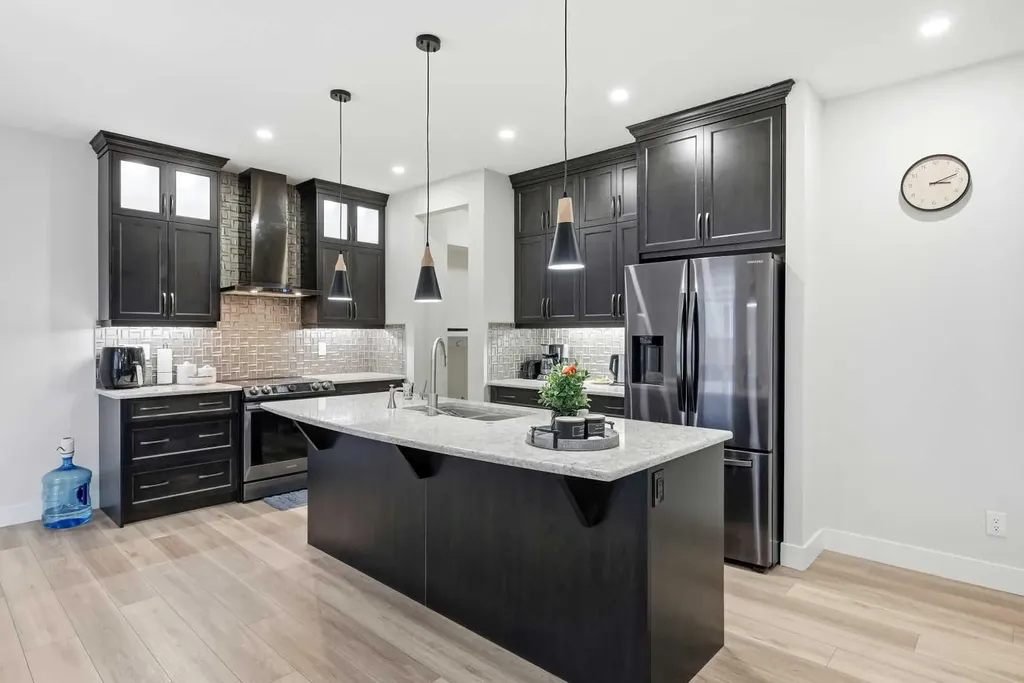 228 Carringham Road Calgary AB T3J 1V4