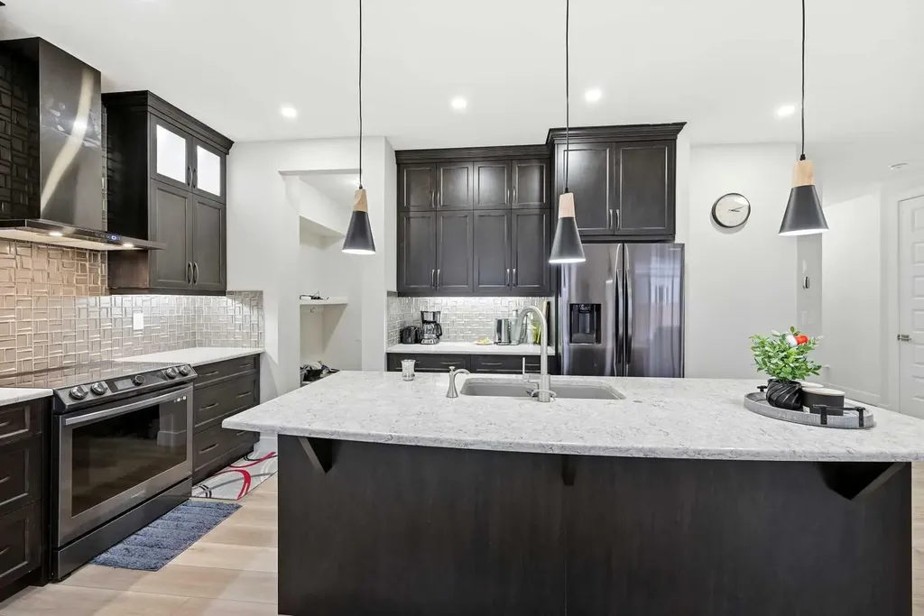 228 Carringham Road Calgary AB T3J 1V4