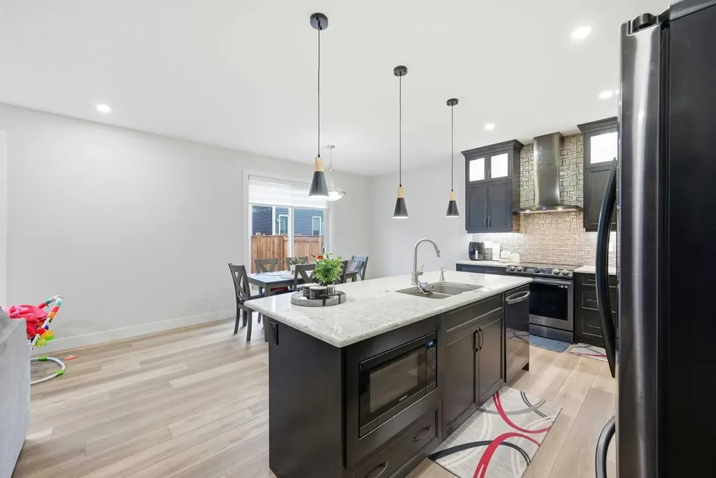 228 Carringham Road Calgary AB T3J 1V4