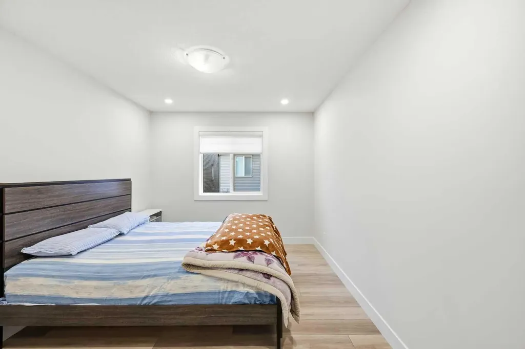 228 Carringham Road Calgary AB T3J 1V4