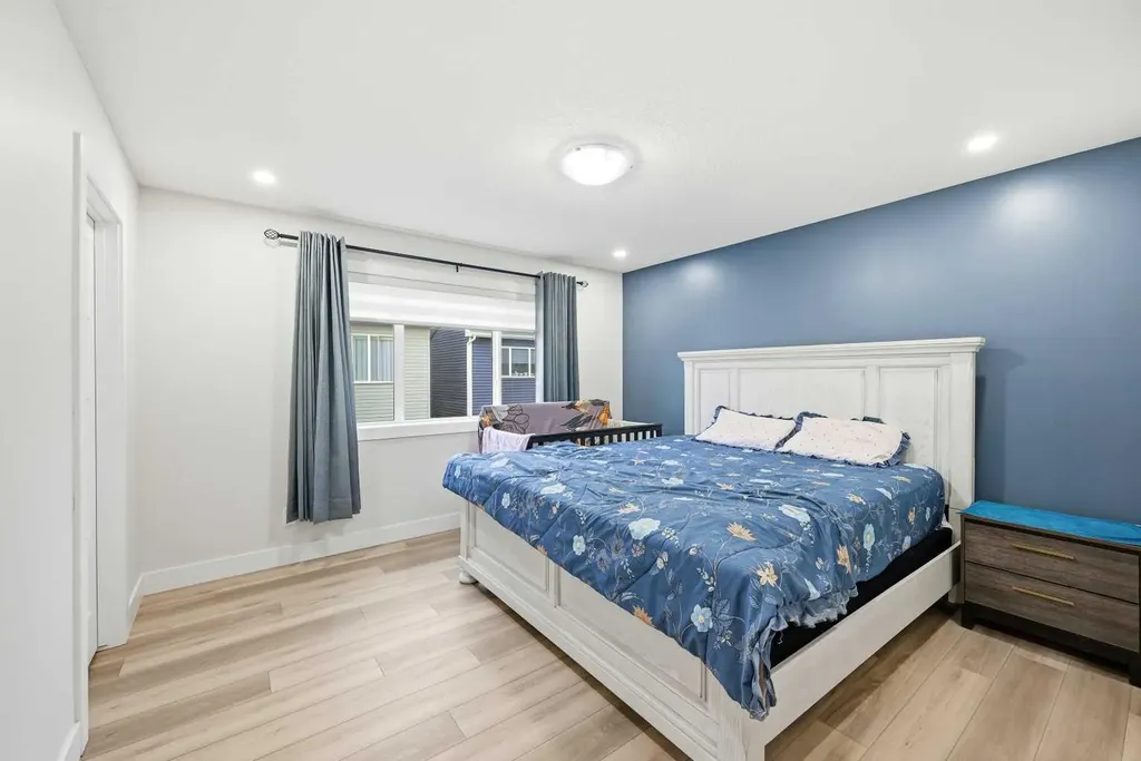 228 Carringham Road Calgary AB T3J 1V4