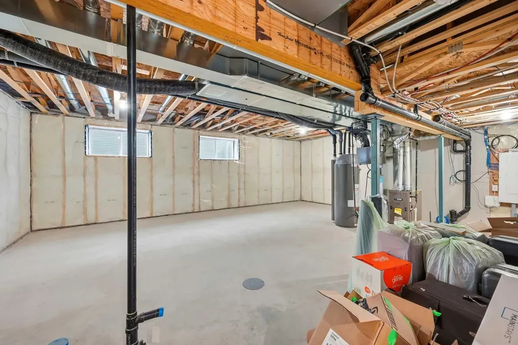 228 Carringham Road Calgary AB T3J 1V4