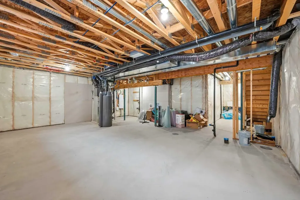 228 Carringham Road Calgary AB T3J 1V4