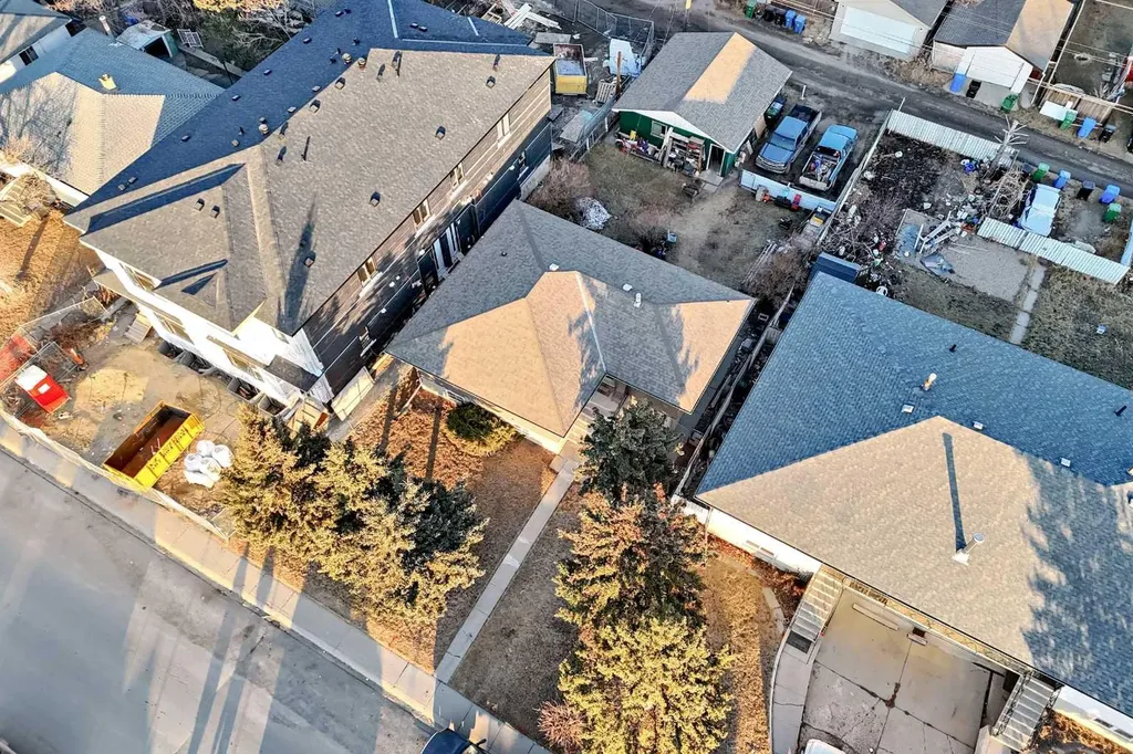 1330 34 Street SE Calgary AB T2A 0Z9