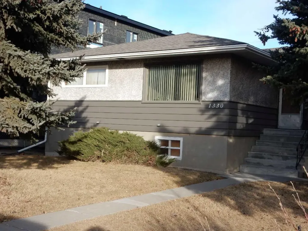 1330 34 Street SE Calgary AB T2A 0Z9