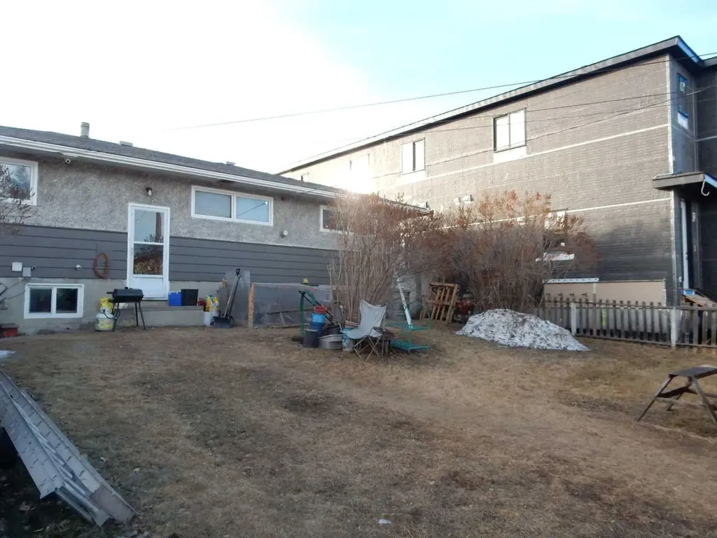 1330 34 Street SE Calgary AB T2A 0Z9