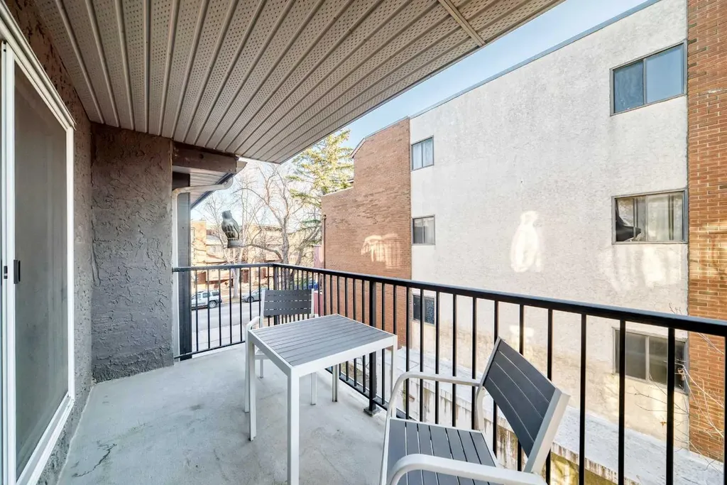 819 4a Street NE Calgary AB T2E3W3