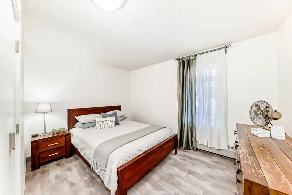 819 4a Street NE Calgary AB T2E3W3