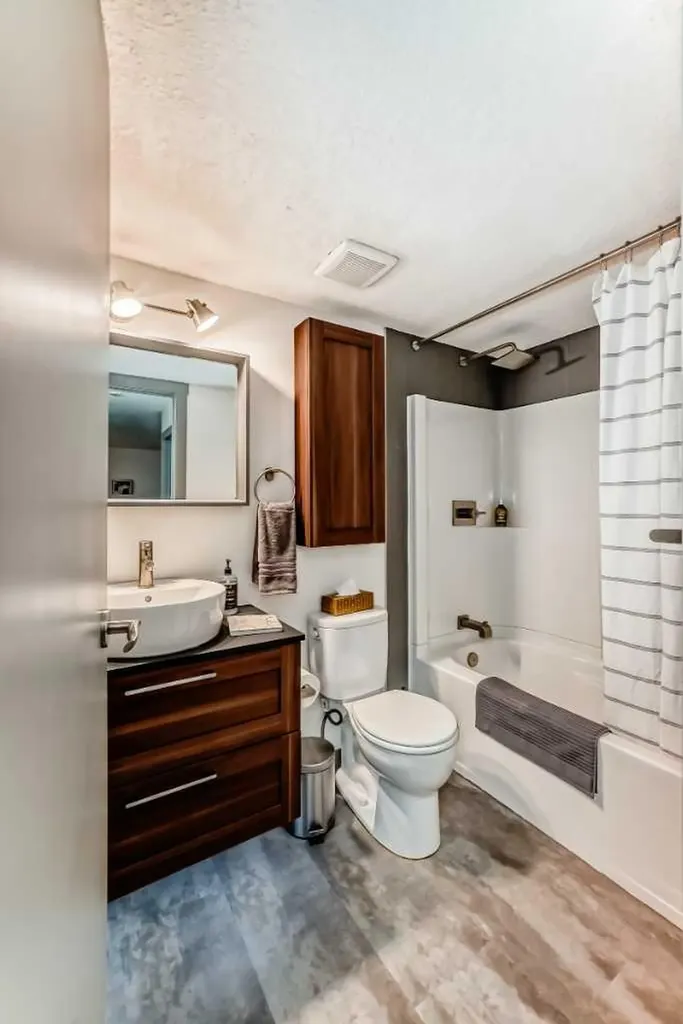 819 4a Street NE Calgary AB T2E3W3