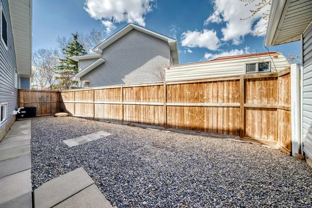 329 Martinwood Place NE Calgary AB T3J3H7
