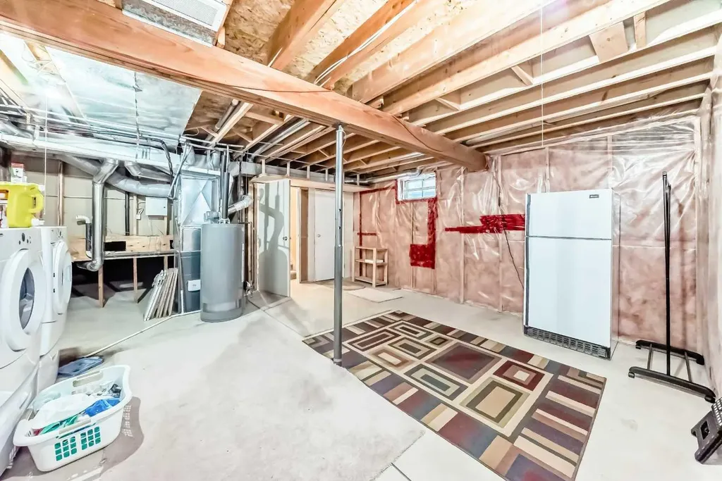 329 Martinwood Place NE Calgary AB T3J3H7