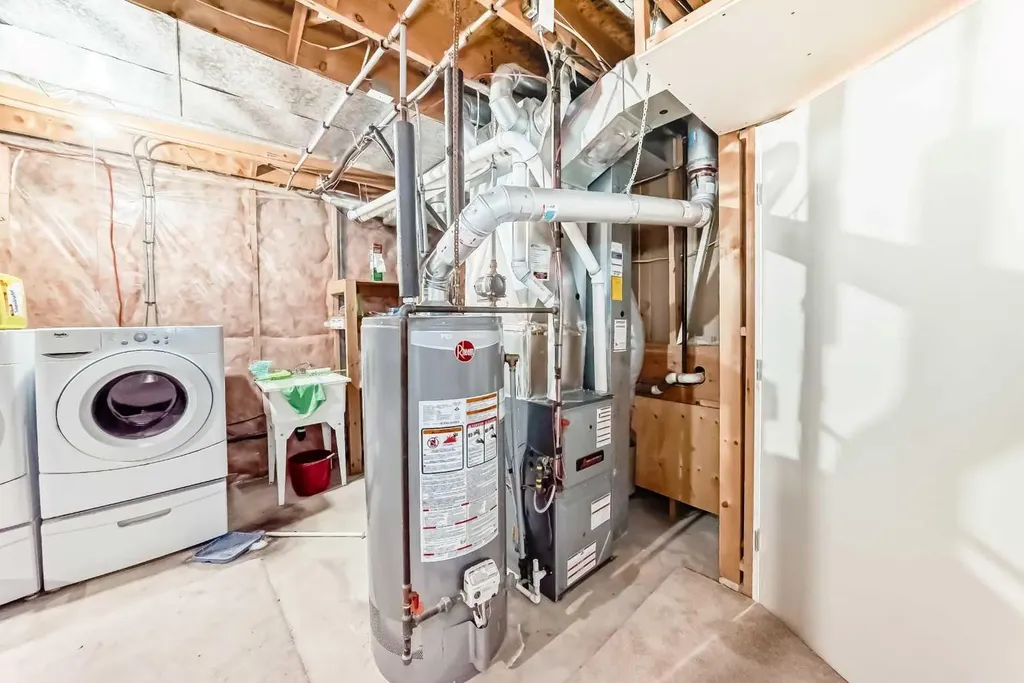 329 Martinwood Place NE Calgary AB T3J3H7