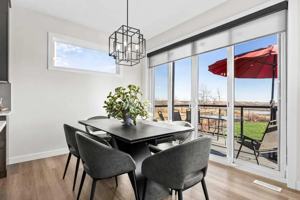 68 Walcrest View SE Calgary AB T2X4G3