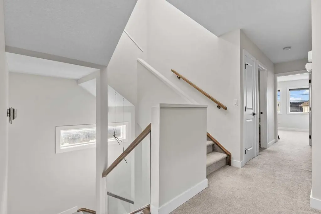 68 Walcrest View SE Calgary AB T2X4G3