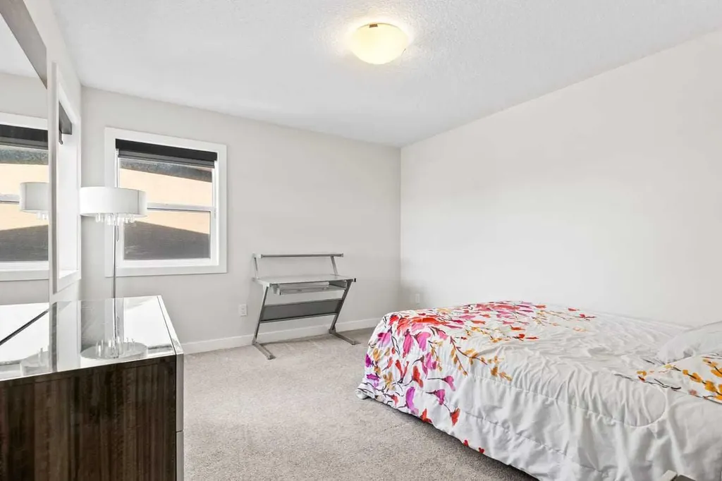 68 Walcrest View SE Calgary AB T2X4G3