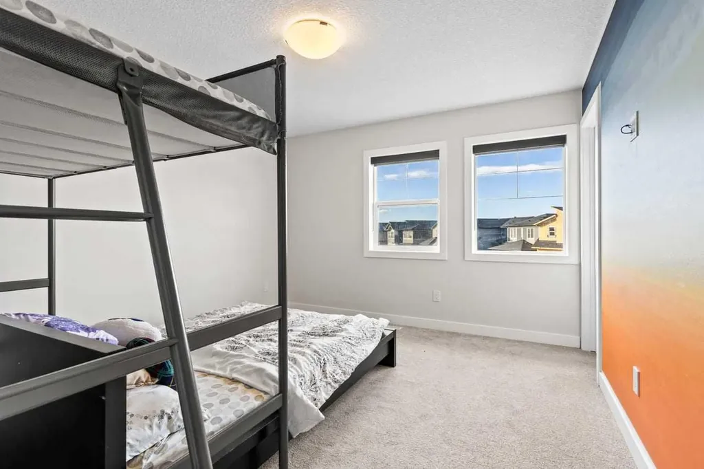 68 Walcrest View SE Calgary AB T2X4G3