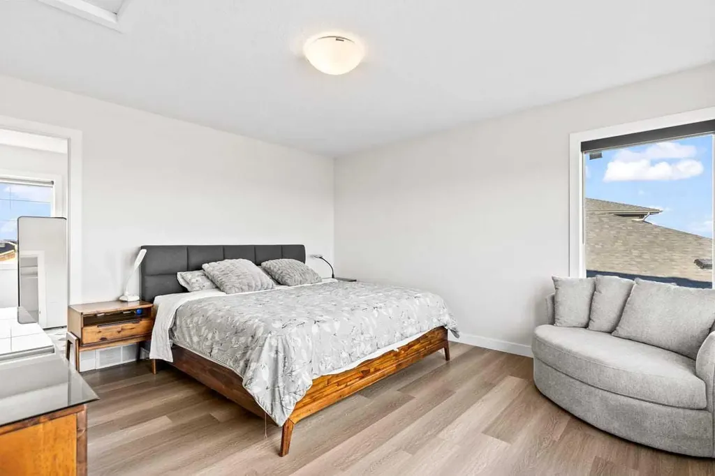68 Walcrest View SE Calgary AB T2X4G3