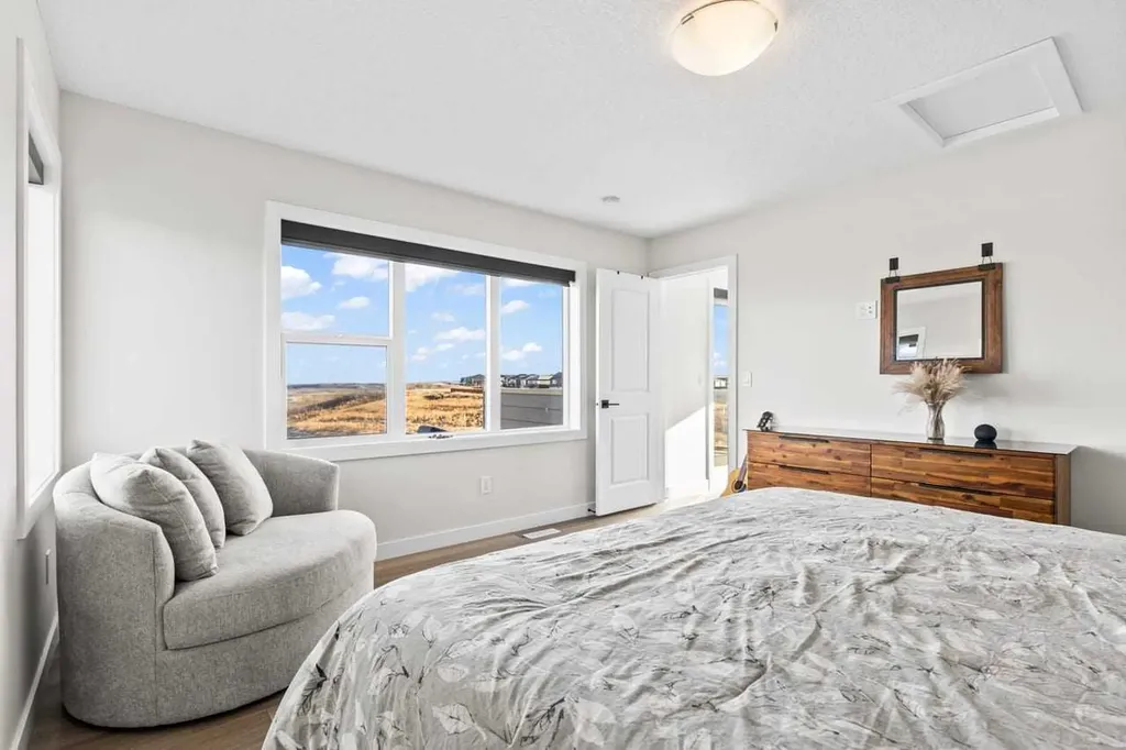 68 Walcrest View SE Calgary AB T2X4G3