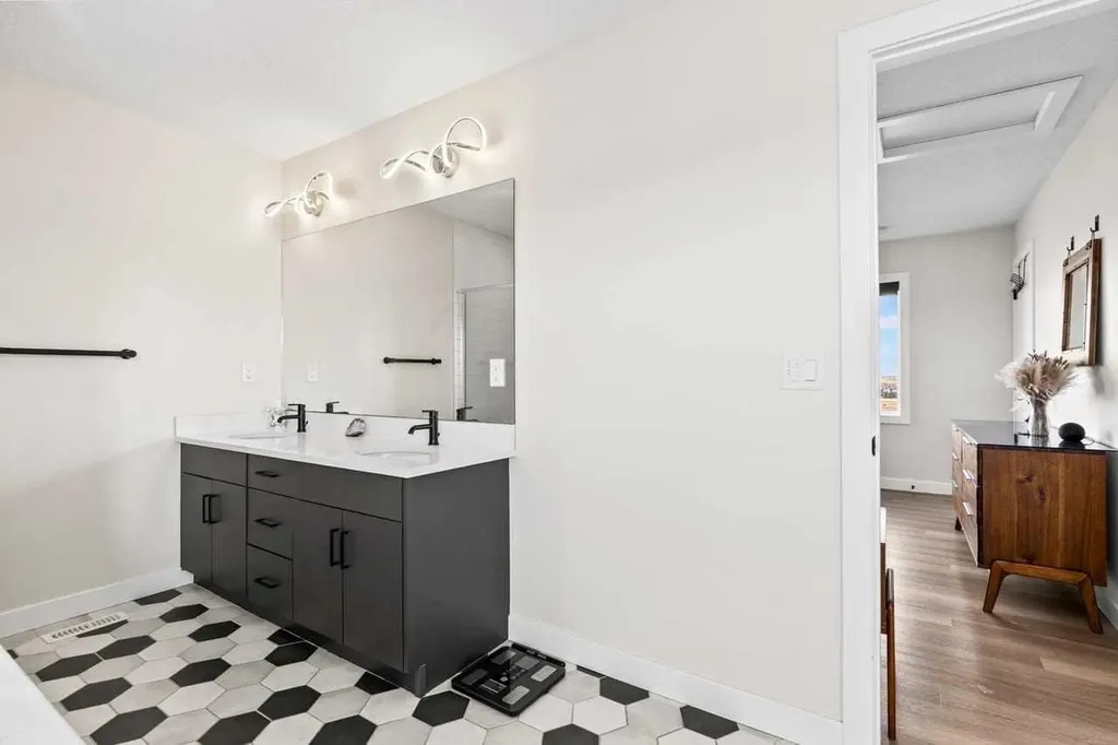 68 Walcrest View SE Calgary AB T2X4G3