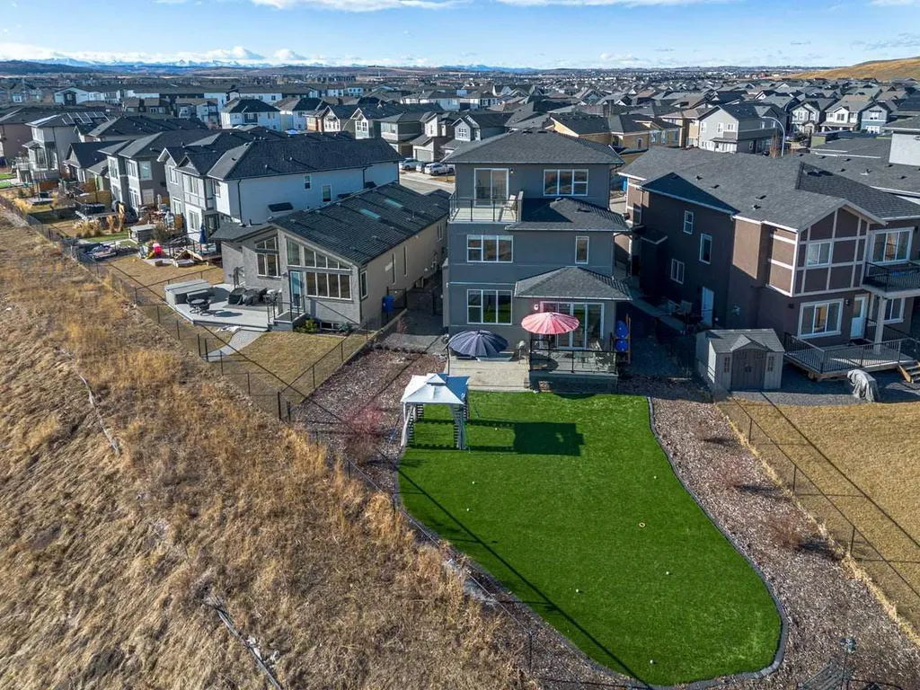 68 Walcrest View SE Calgary AB T2X4G3