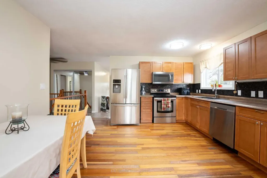 139 Laval Boulevard W Lethbridge AB T1K 4G7