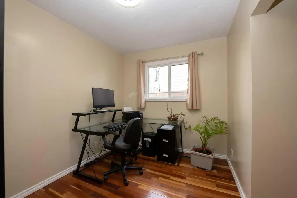 139 Laval Boulevard W Lethbridge AB T1K 4G7