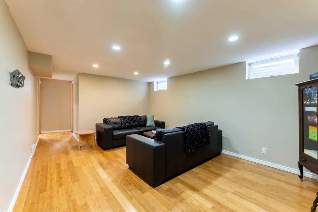 139 Laval Boulevard W Lethbridge AB T1K 4G7