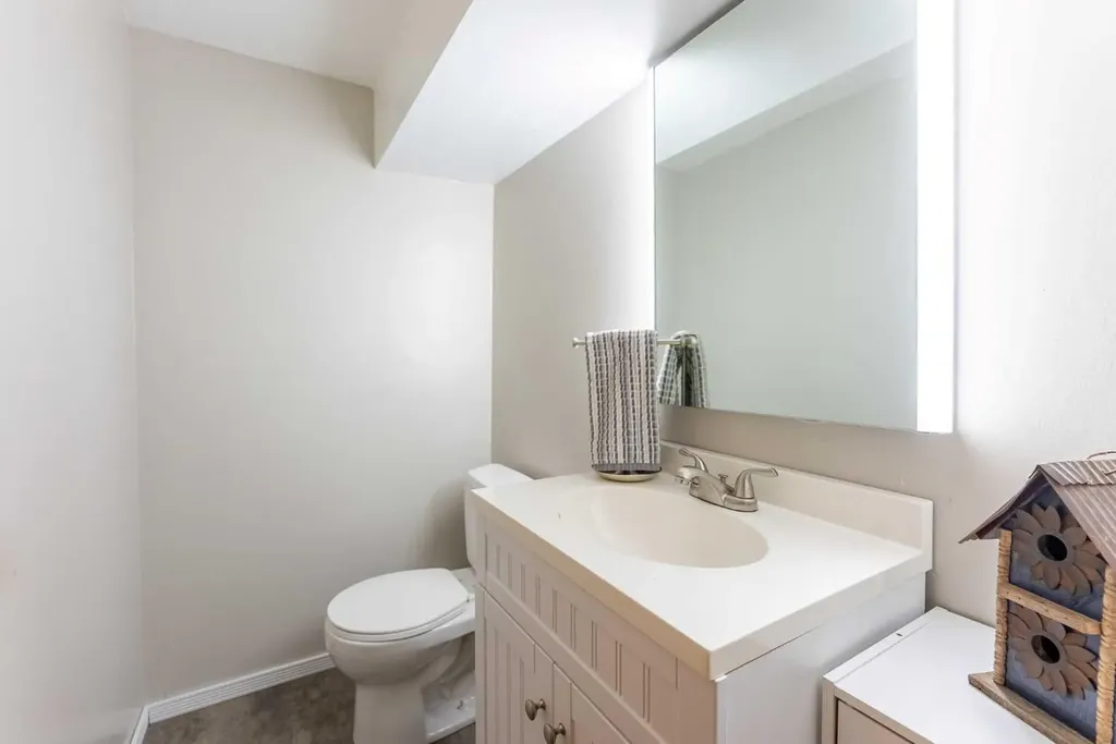 139 Laval Boulevard W Lethbridge AB T1K 4G7