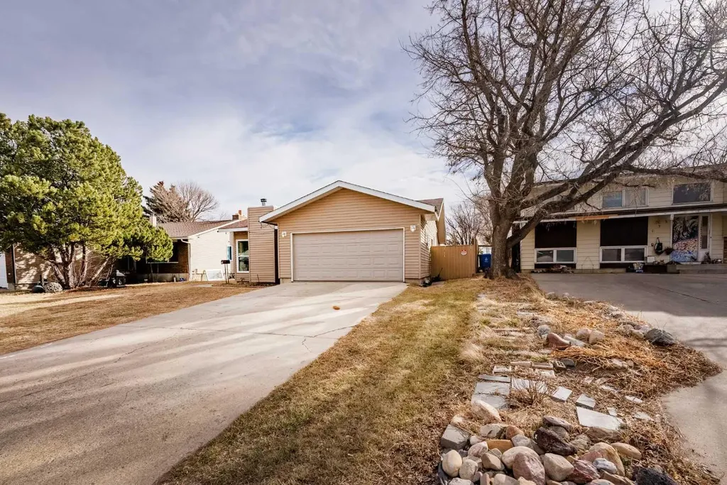 139 Laval Boulevard W Lethbridge AB T1K 4G7