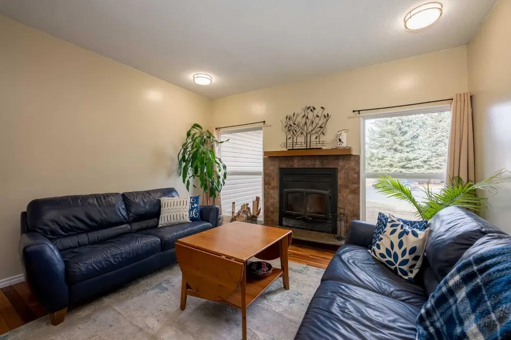139 Laval Boulevard W Lethbridge AB T1K 4G7