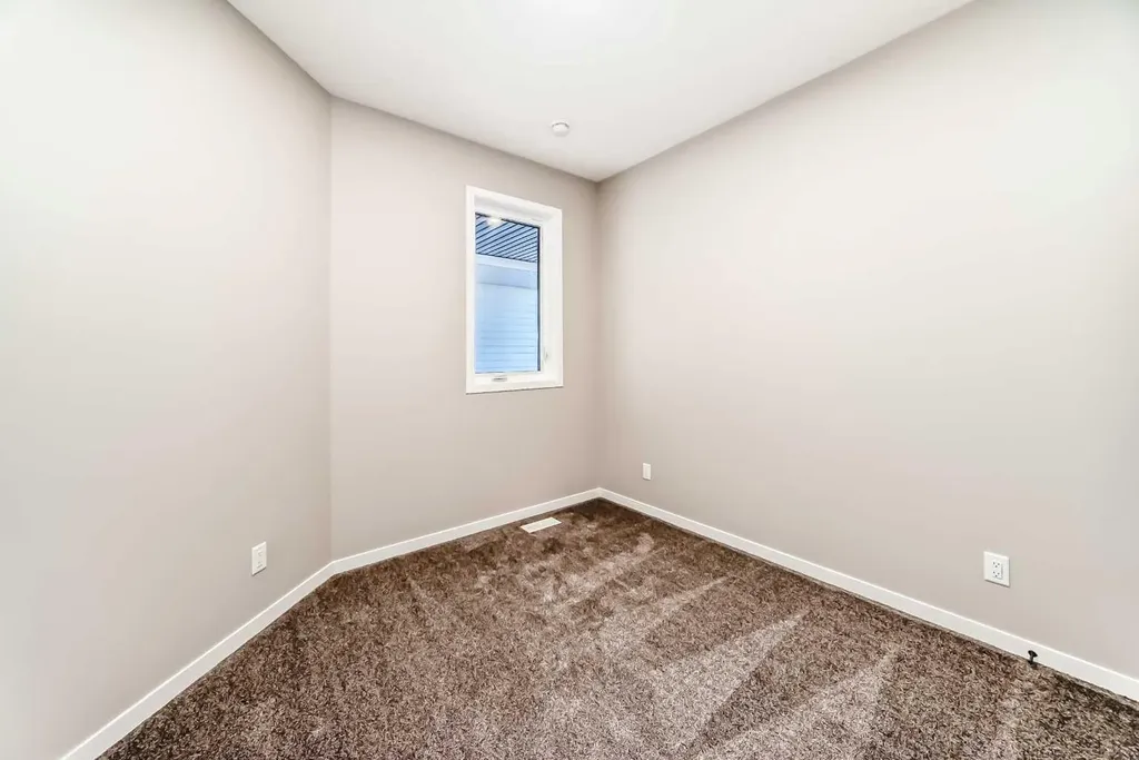 1089 Sawgrass Link NW Airdrie AB T4B5V2