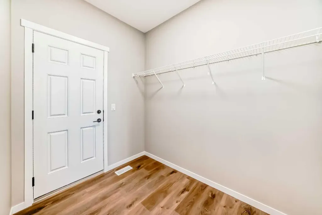 1089 Sawgrass Link NW Airdrie AB T4B5V2