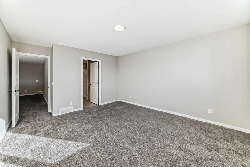 1089 Sawgrass Link NW Airdrie AB T4B5V2