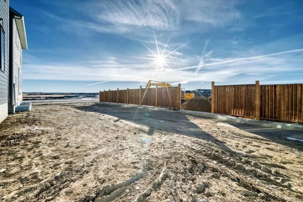 1089 Sawgrass Link NW Airdrie AB T4B5V2