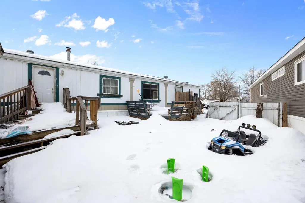 144 Grecian Place Fort Mcmurray AB T9H 2N1