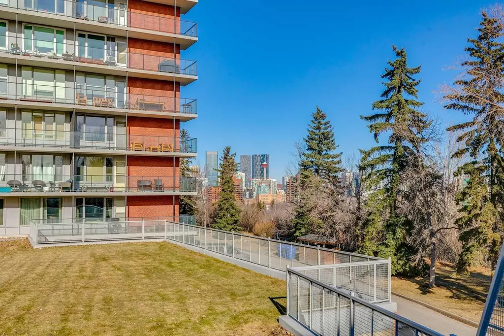 3316 Rideau Place SW Calgary AB T2S 1Z4