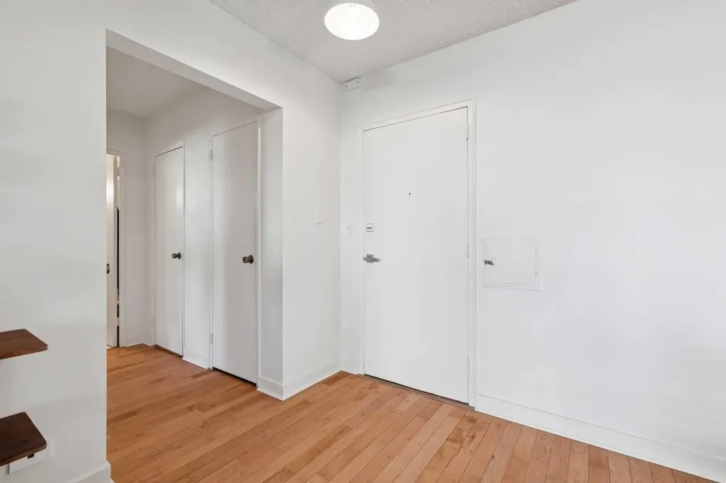 3316 Rideau Place SW Calgary AB T2S 1Z4