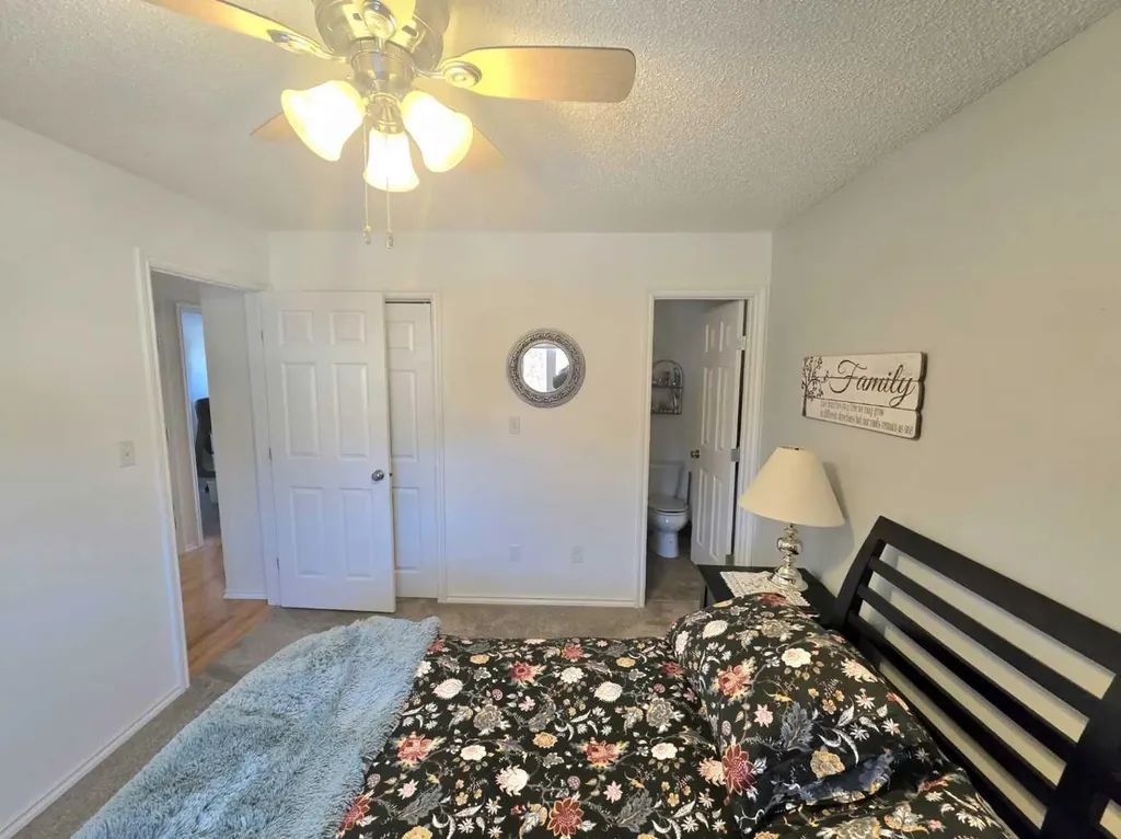 10818 92 Street Peace River AB T8S1P4
