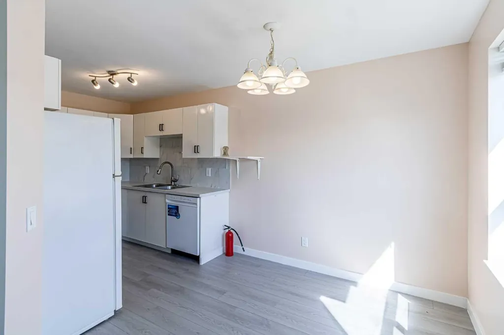 165 Sandpiper Lane NW Calgary AB T3K4L7