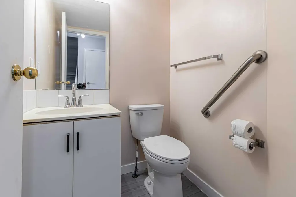 165 Sandpiper Lane NW Calgary AB T3K4L7